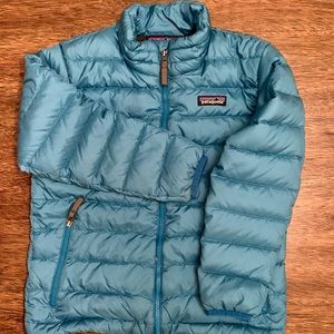 Patagonia boys’ XS blue down sweater winter coat